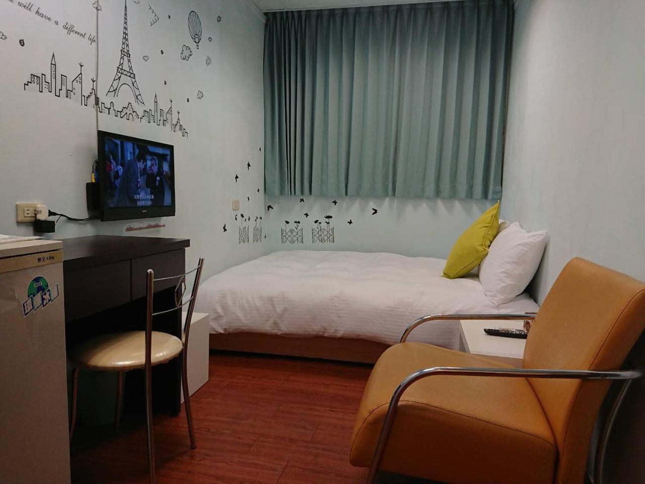 Papa Bear'S Guesthouse Taichung Buitenkant foto