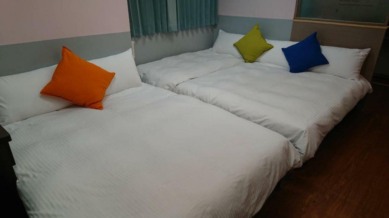 Papa Bear'S Guesthouse Taichung Buitenkant foto